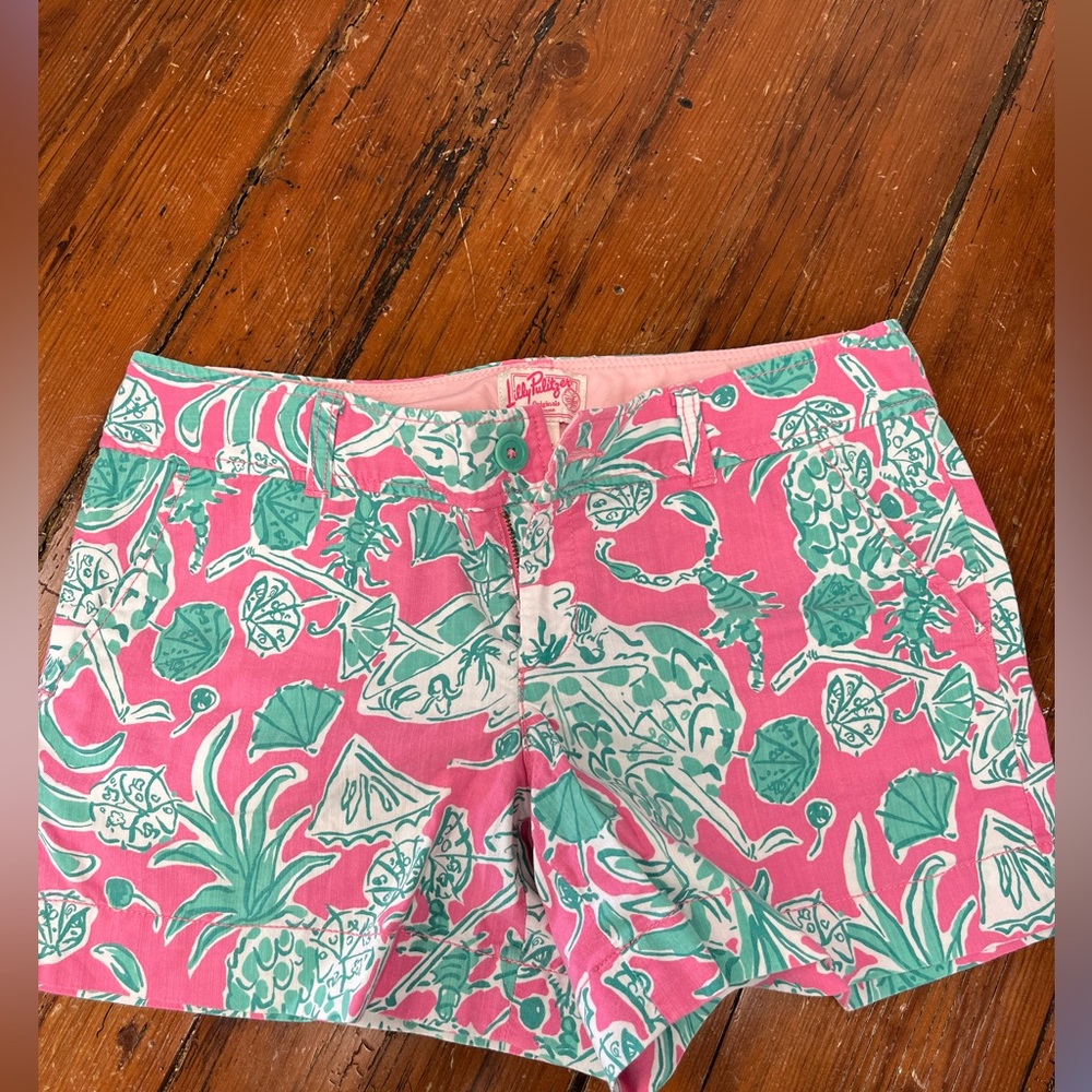 Lilly Pulitzer originals scorpion bowl shorts